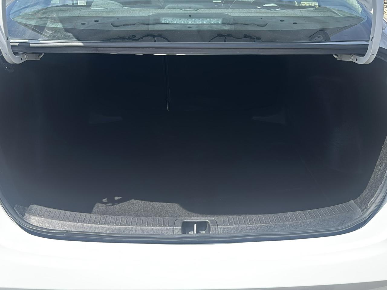 Toyota Corolla LE 2024