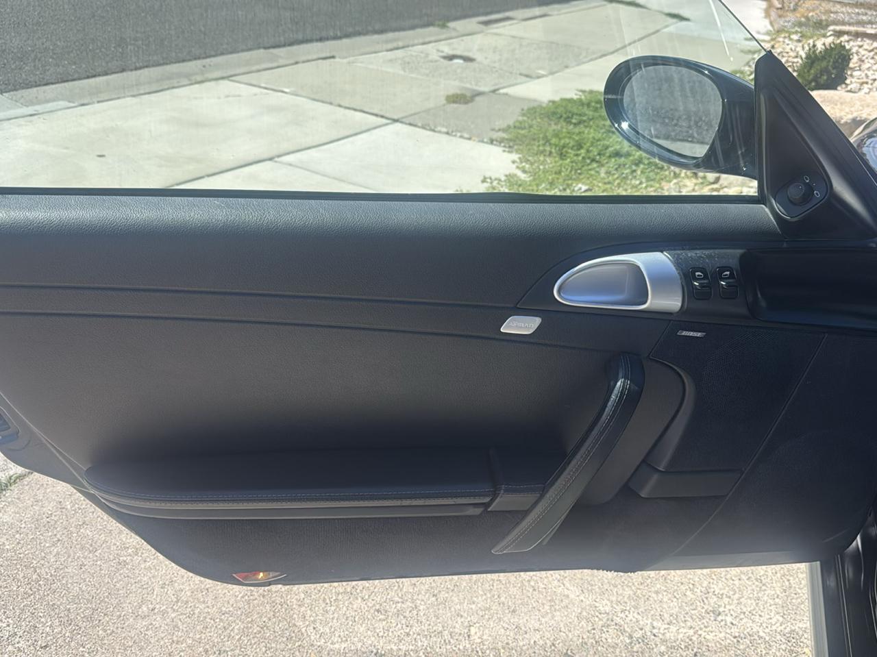 Porsche 911 Carrera Base 2005