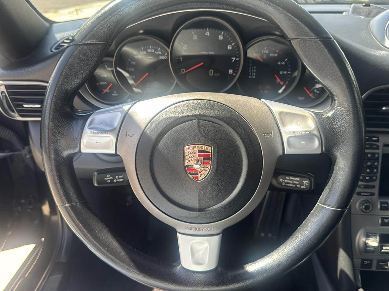 Porsche 911 Carrera Base 2005