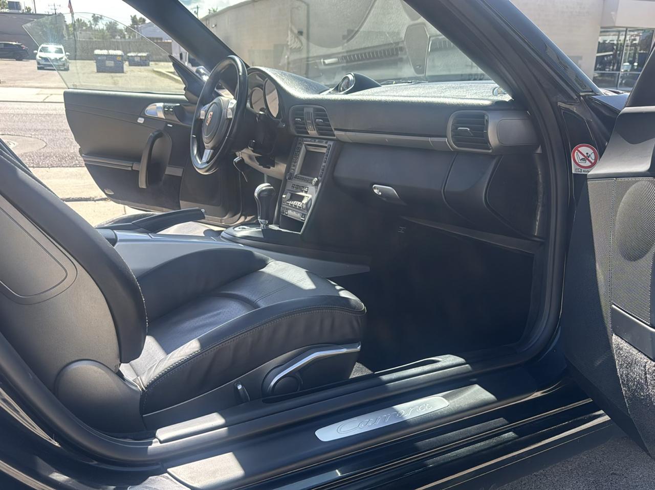 Porsche 911 Carrera Base 2005
