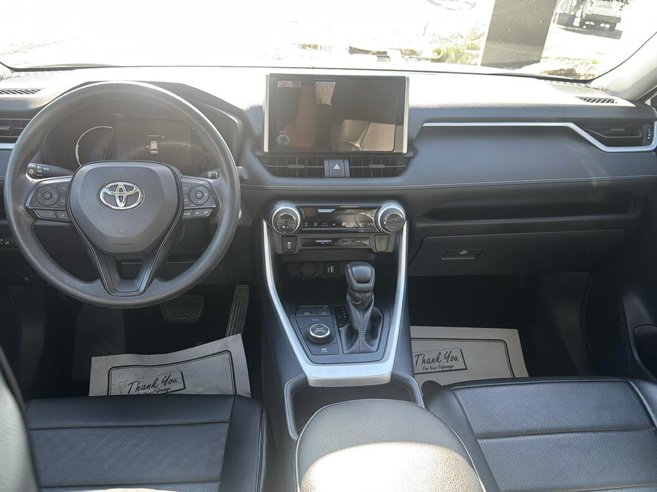 Toyota RAV4 Hybrid XLE 2025