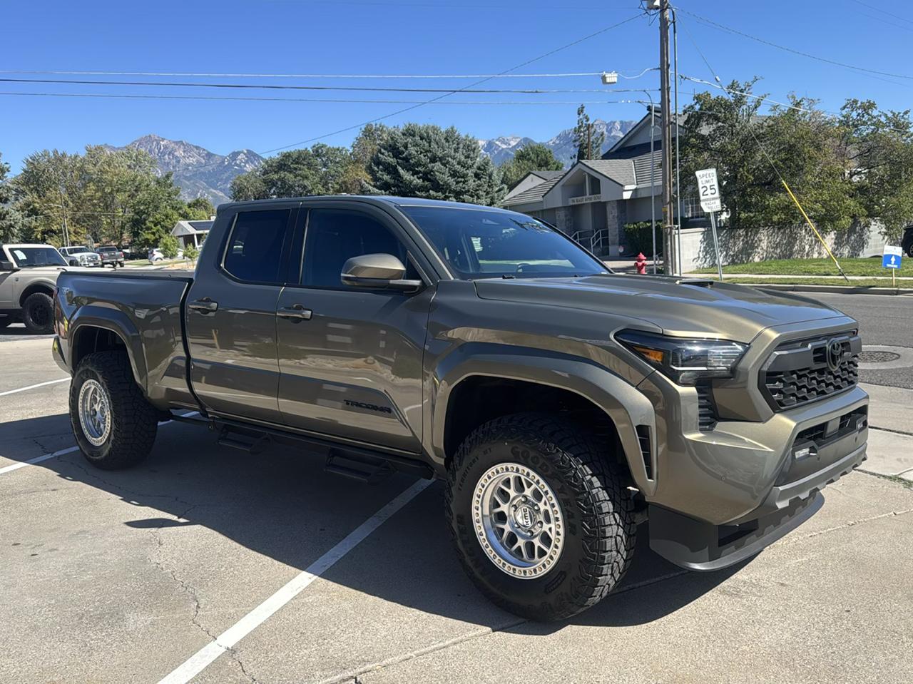 Toyota Tacoma TRD Sport Double Cab 4WD 2025