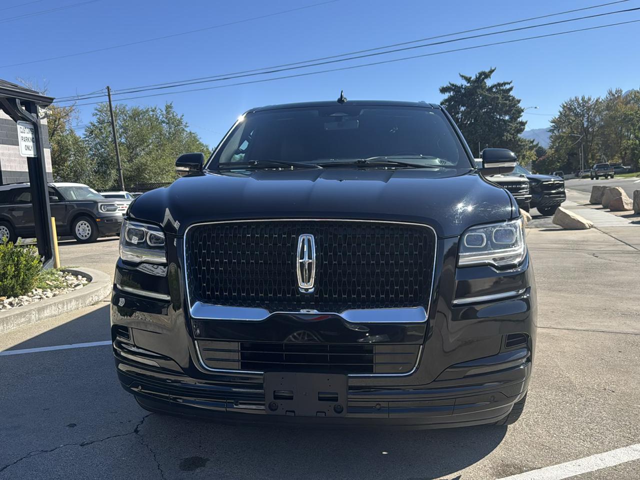 Lincoln Navigator L Reserve 4WD 2023
