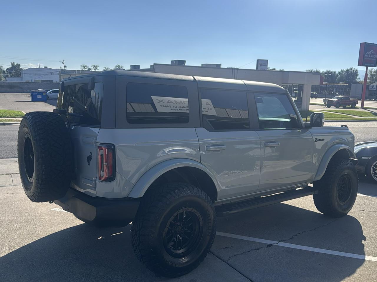 Ford Bronco Outer Banks 4-Door 2023