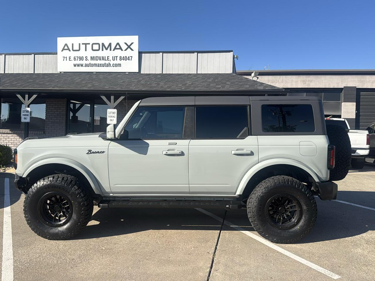 Ford Bronco Outer Banks 4-Door 2023