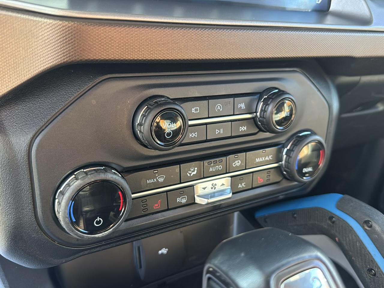 Ford Bronco Outer Banks 4-Door 2023