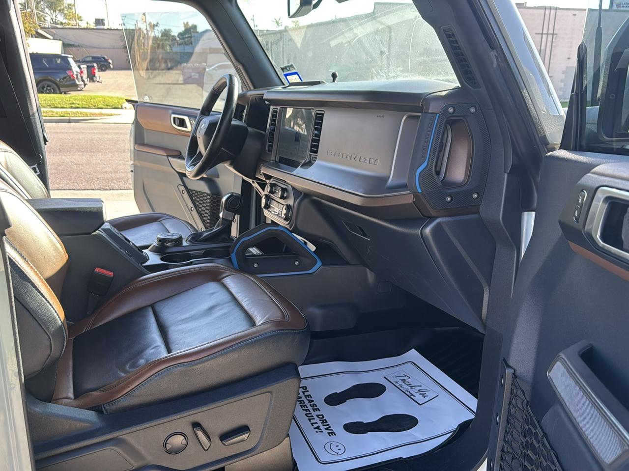 Ford Bronco Outer Banks 4-Door 2023