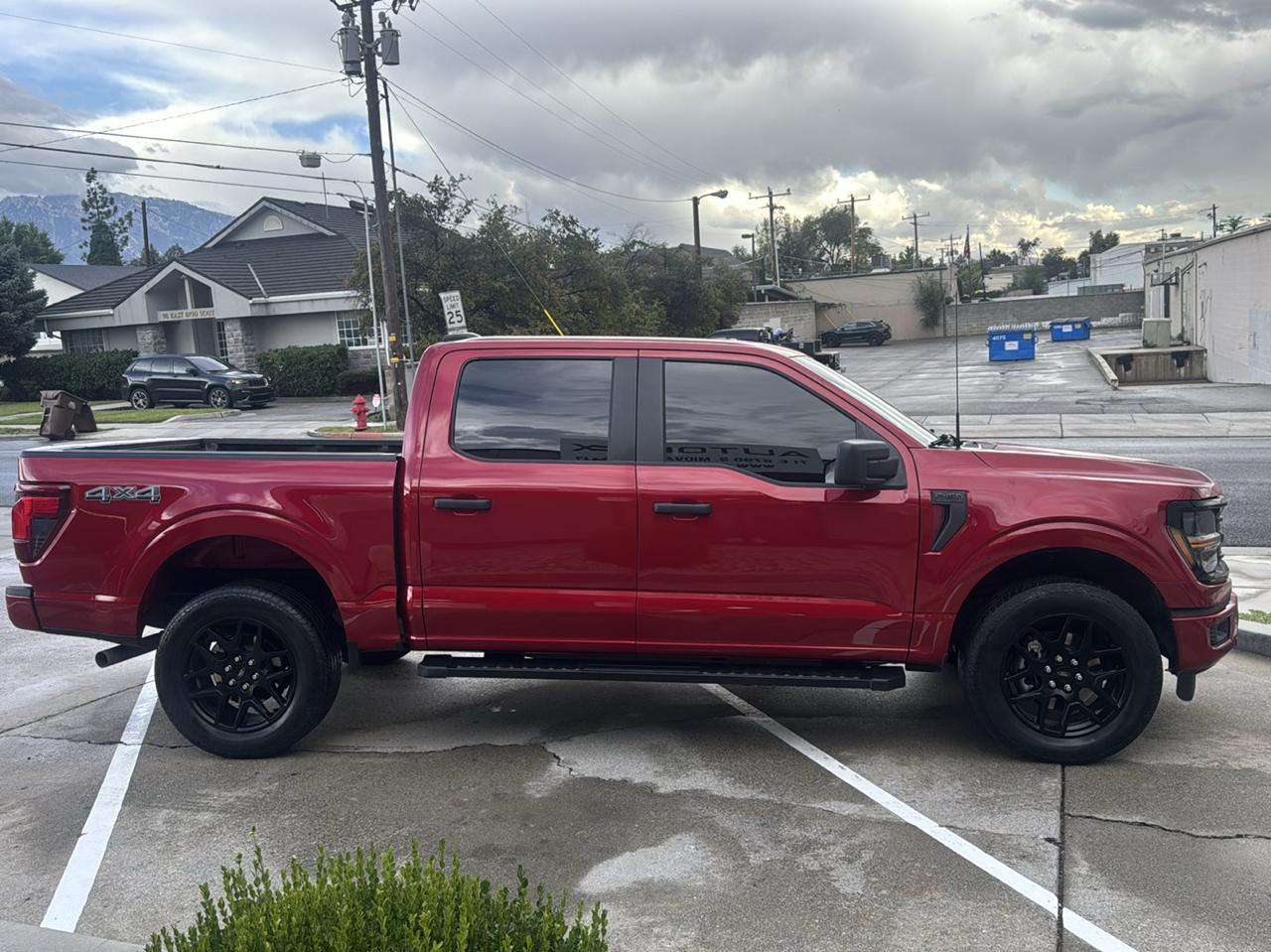 Ford F-150 STX SuperCrew 4WD 2024