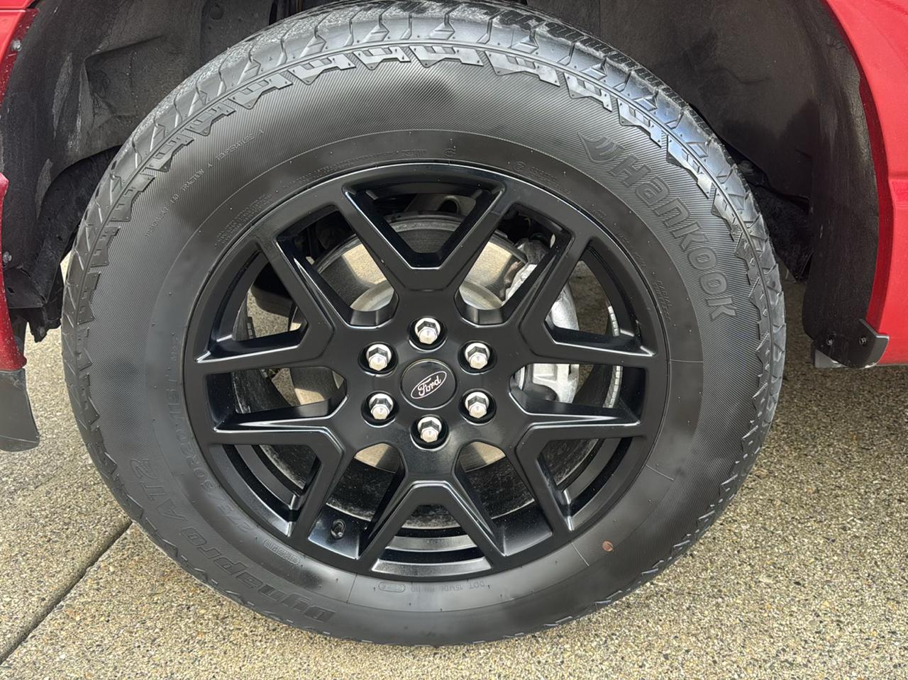 Ford F-150 STX SuperCrew 4WD 2024
