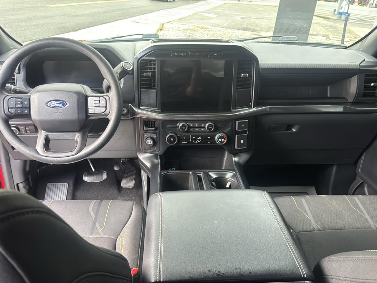 Ford F-150 STX SuperCrew 4WD 2024