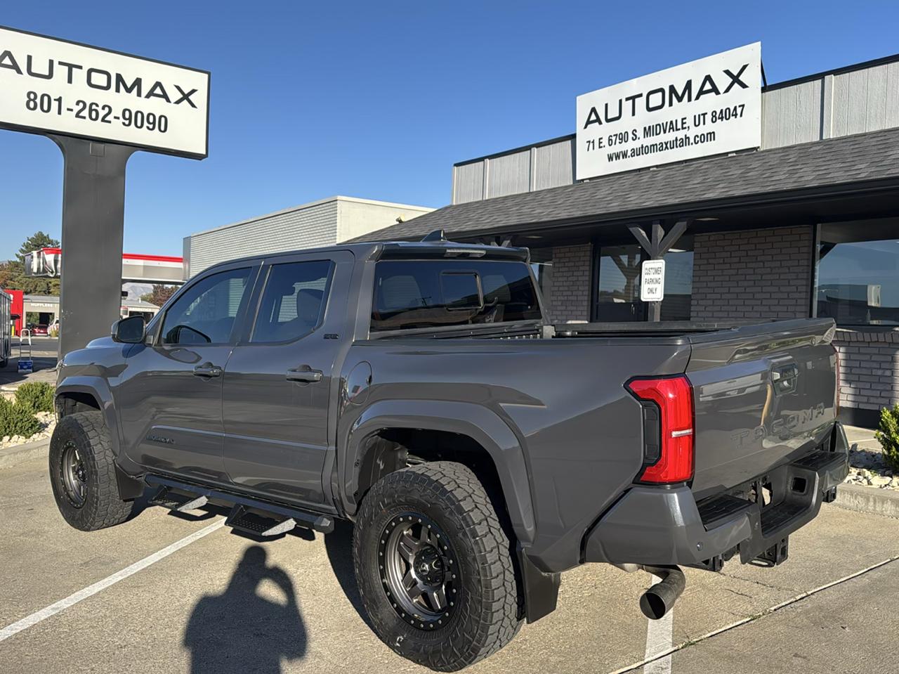 Toyota Tacoma photo 7