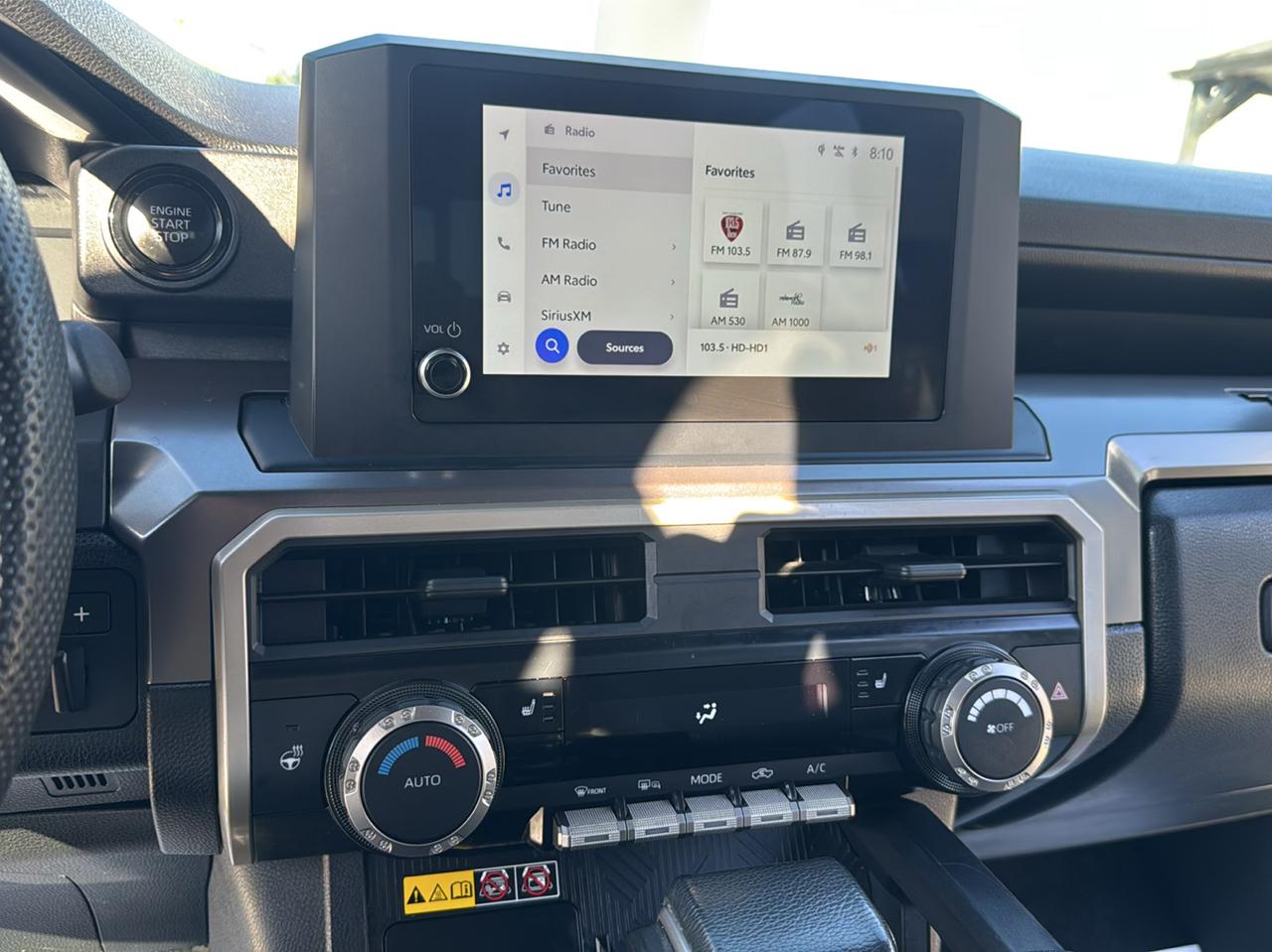 Toyota Tacoma photo 16