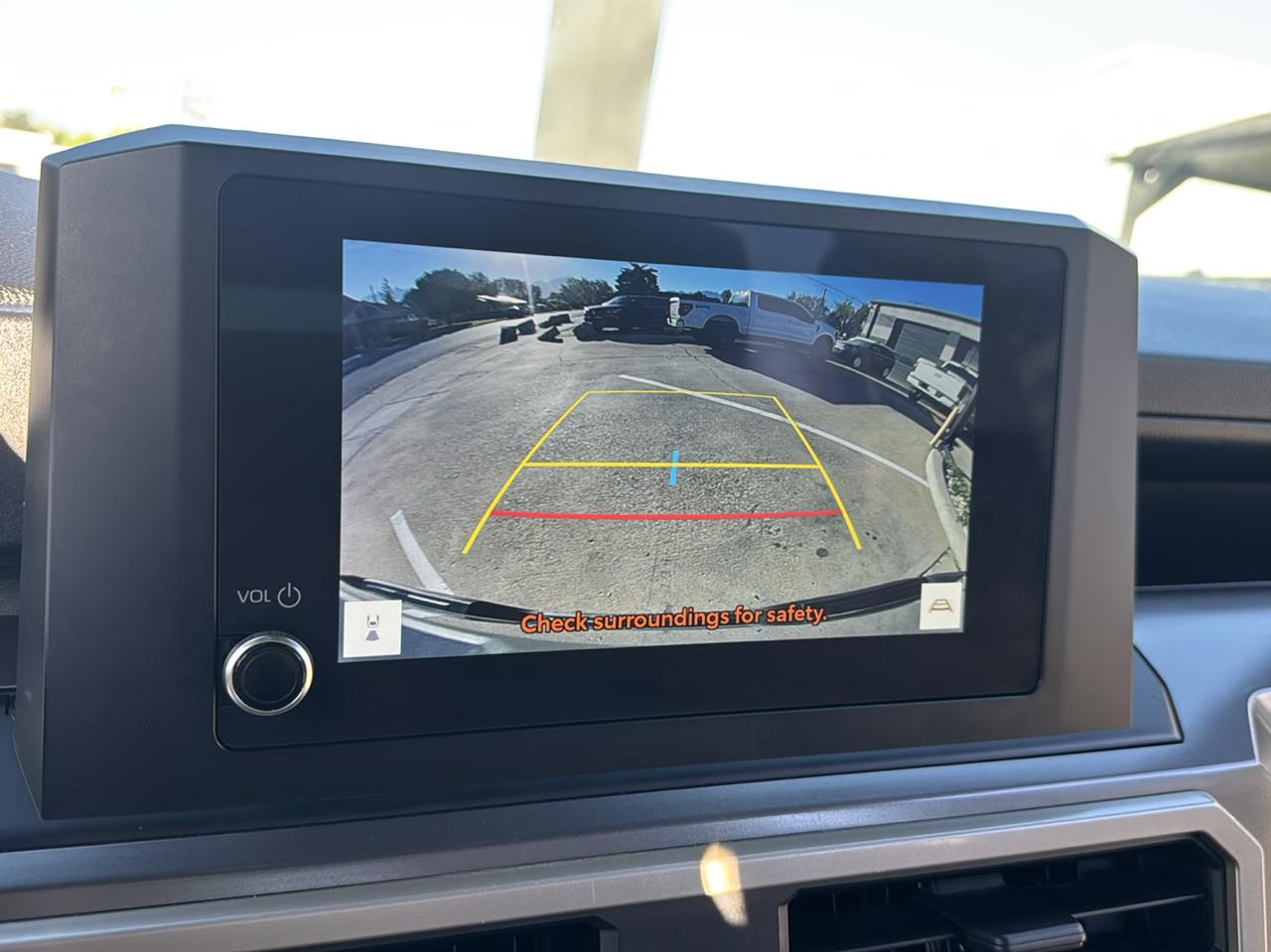 Toyota Tacoma photo 17