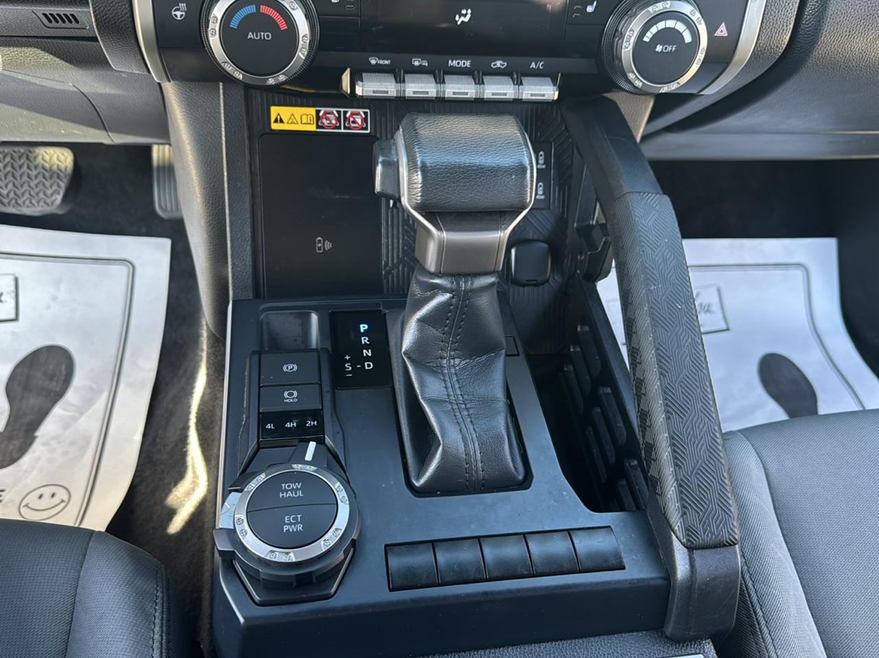Toyota Tacoma photo 19