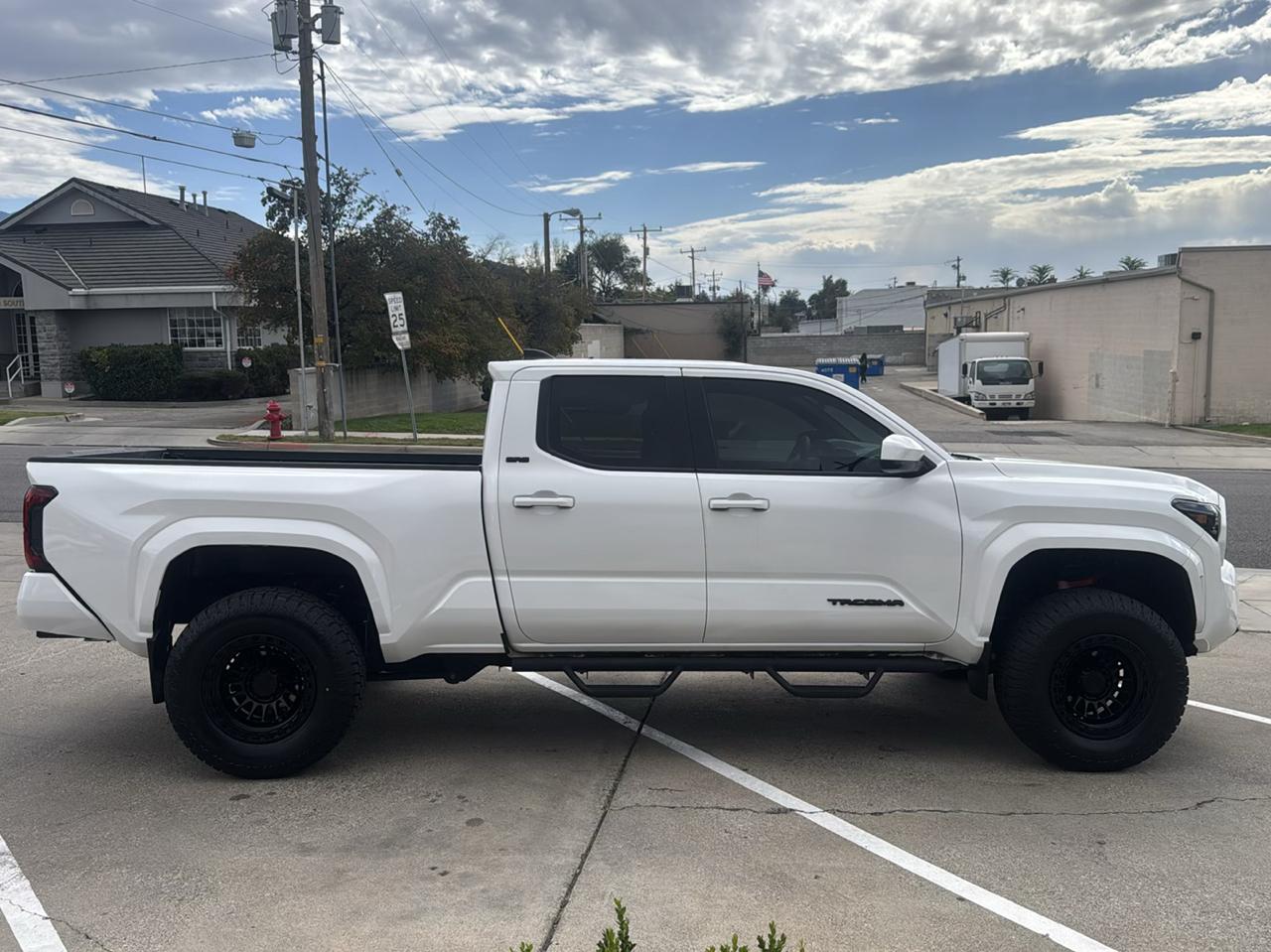 Toyota Tacoma photo 4
