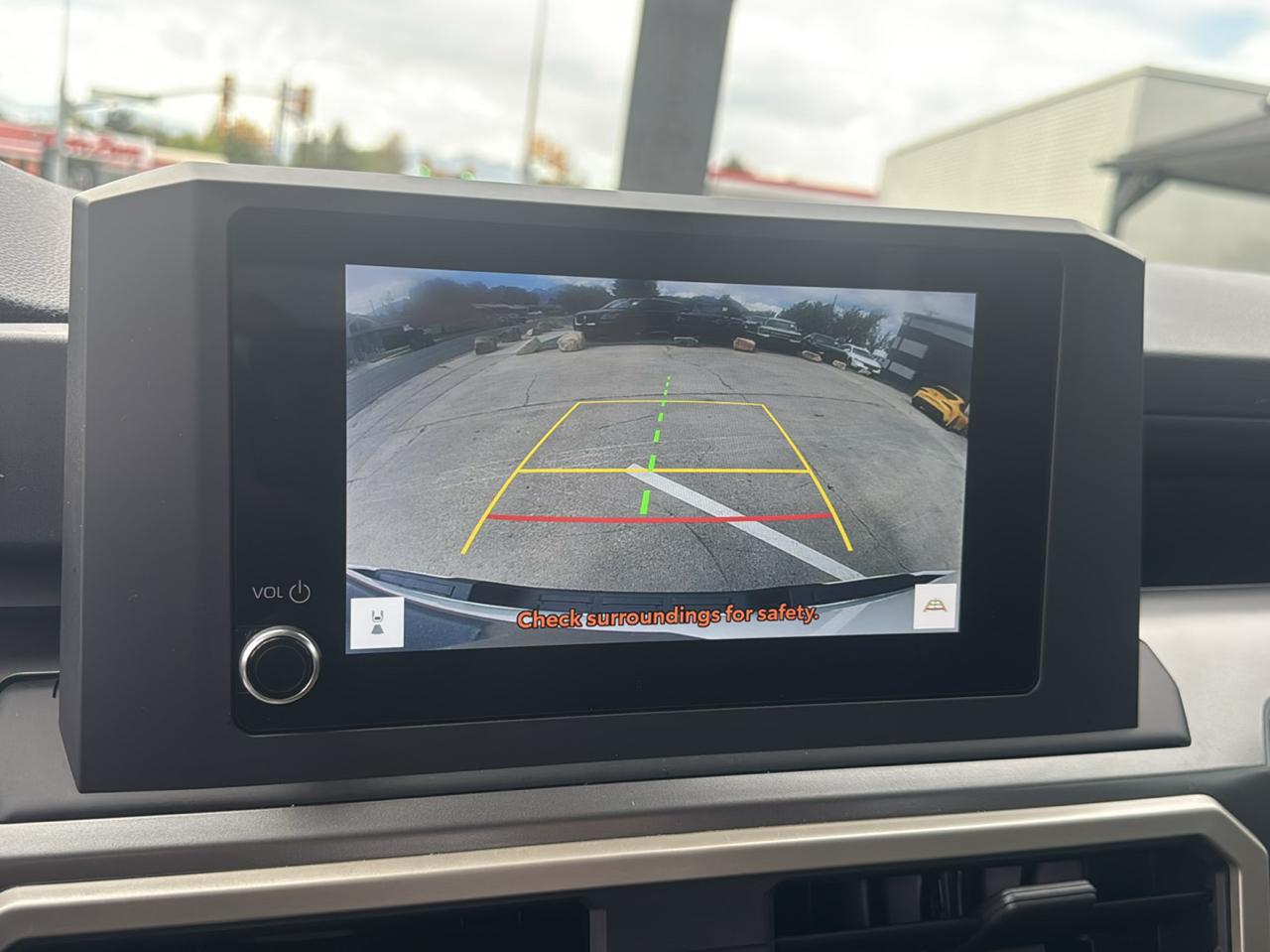 Toyota Tacoma photo 18