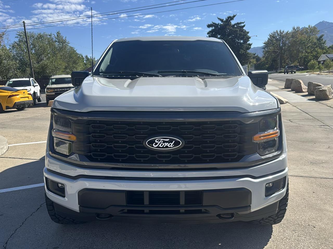 Ford F-150 STX SuperCrew 4WD 2024