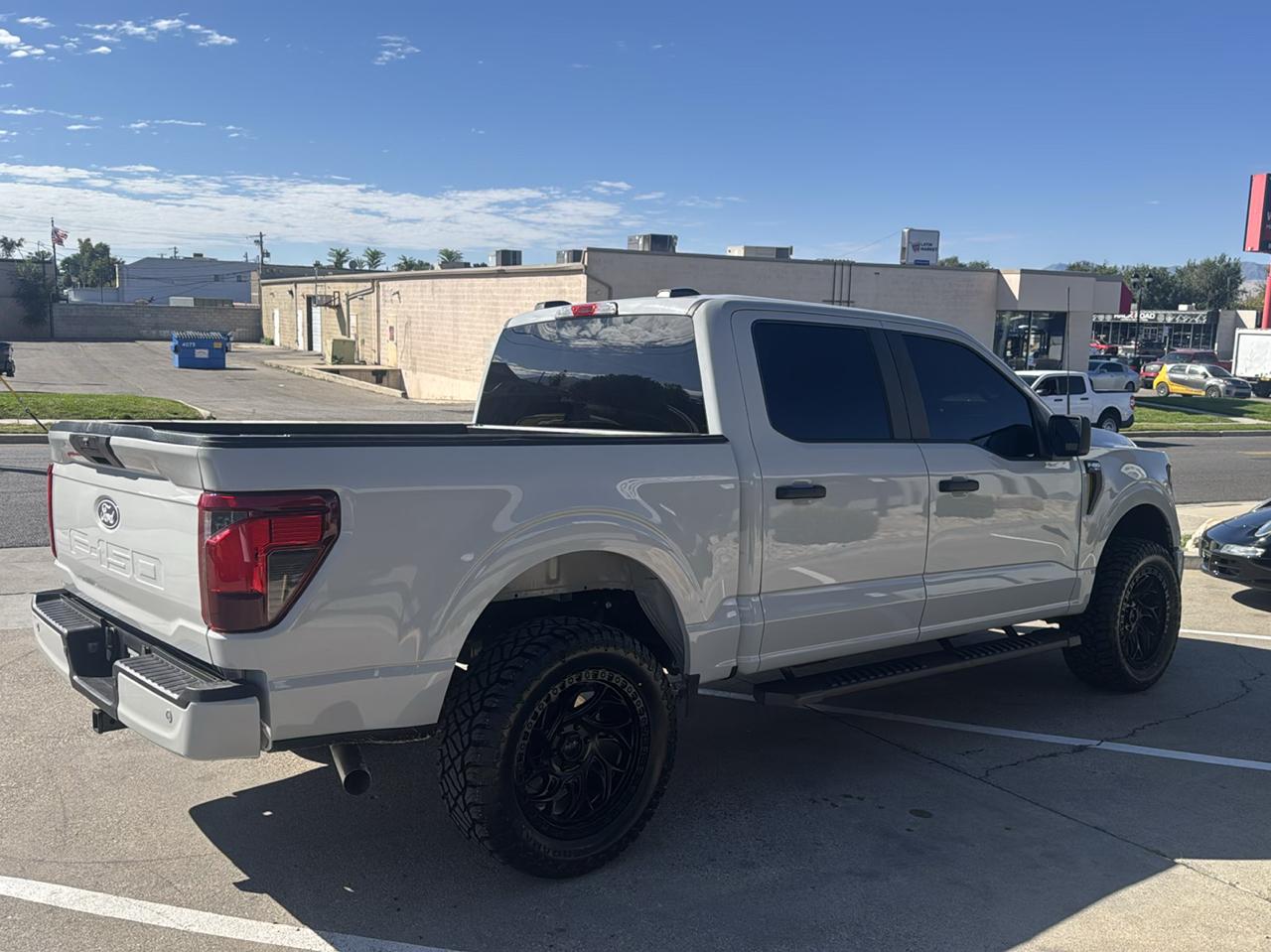 Ford F-150 STX SuperCrew 4WD 2024