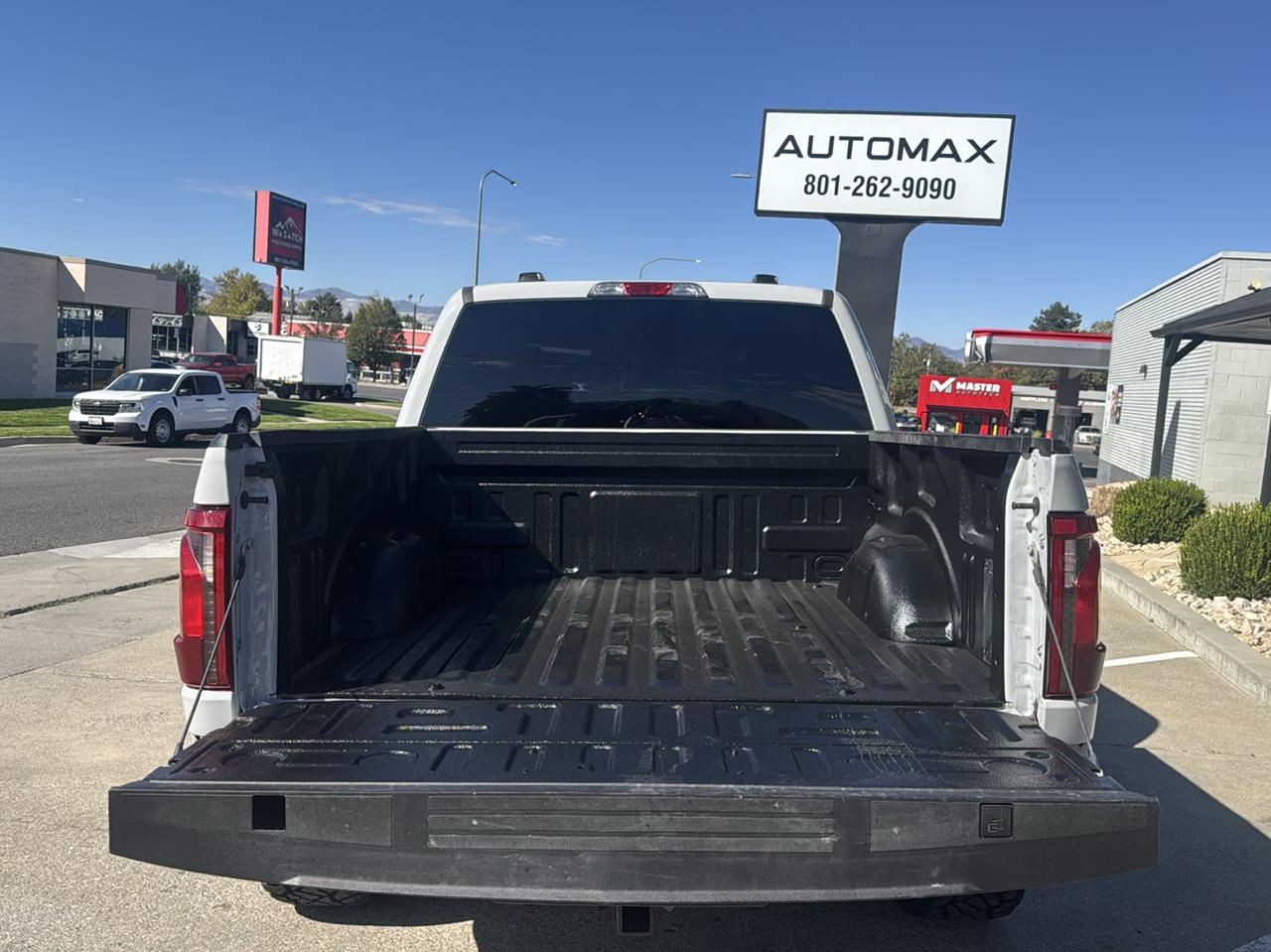 Ford F-150 STX SuperCrew 4WD 2024