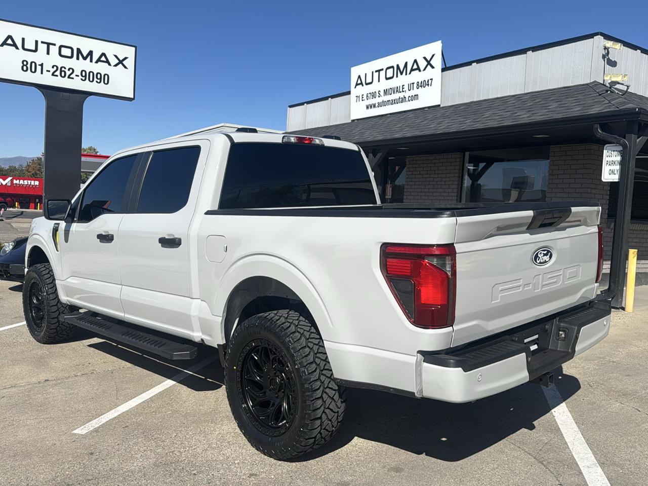 Ford F-150 STX SuperCrew 4WD 2024