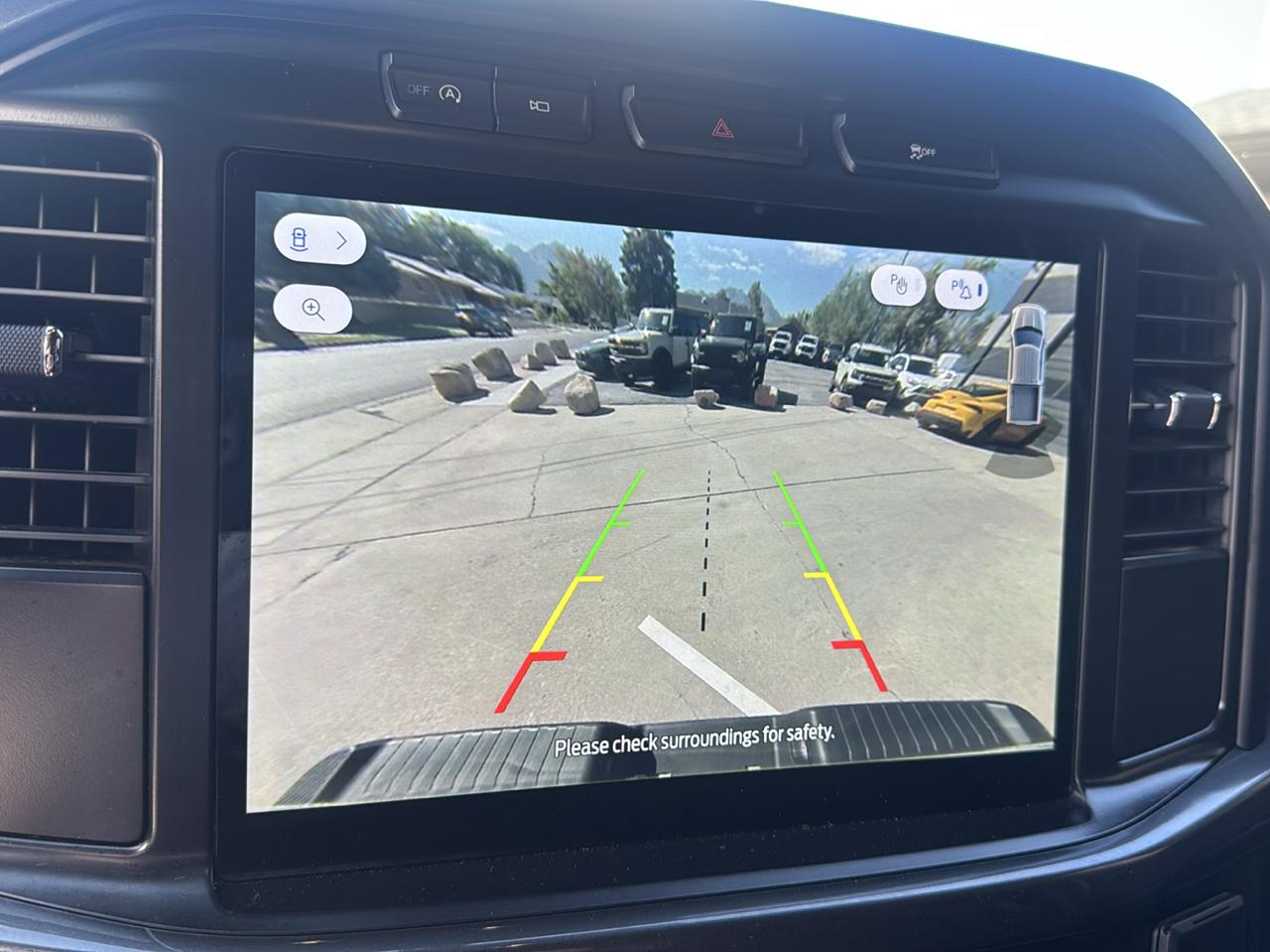 Ford F-150 STX SuperCrew 4WD 2024
