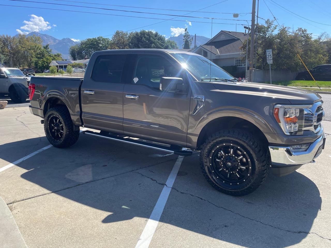 Ford F-150 XLT SuperCrew 5.5-ft. Bed 4WD 2021