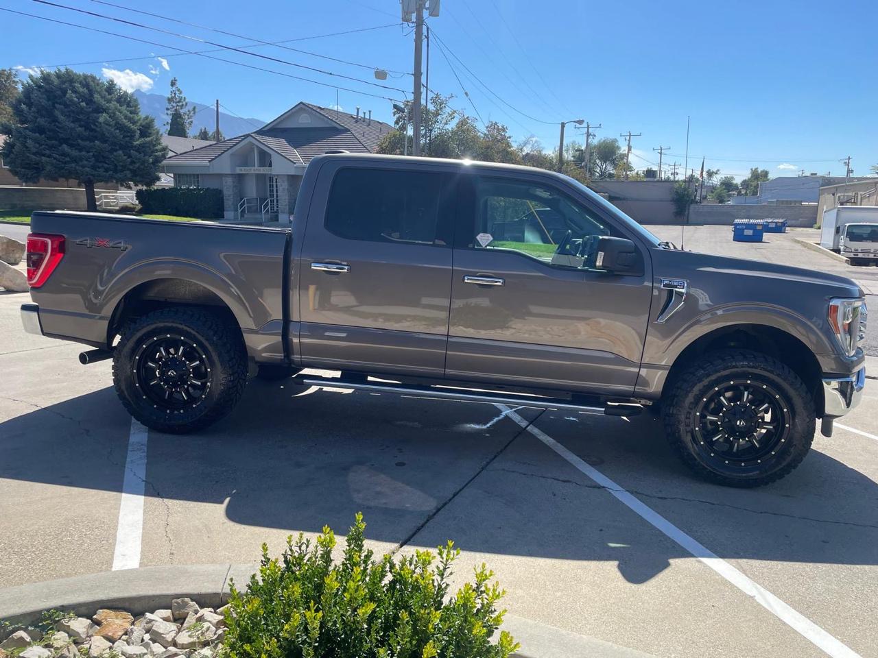 Ford F-150 XLT SuperCrew 5.5-ft. Bed 4WD 2021