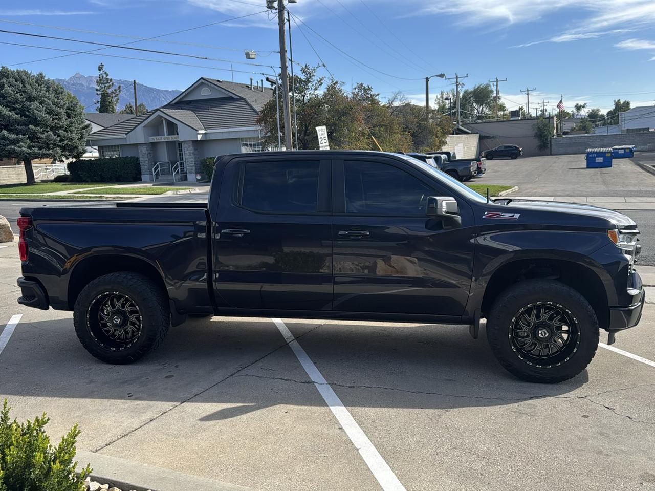 Chevrolet Silverado photo 4