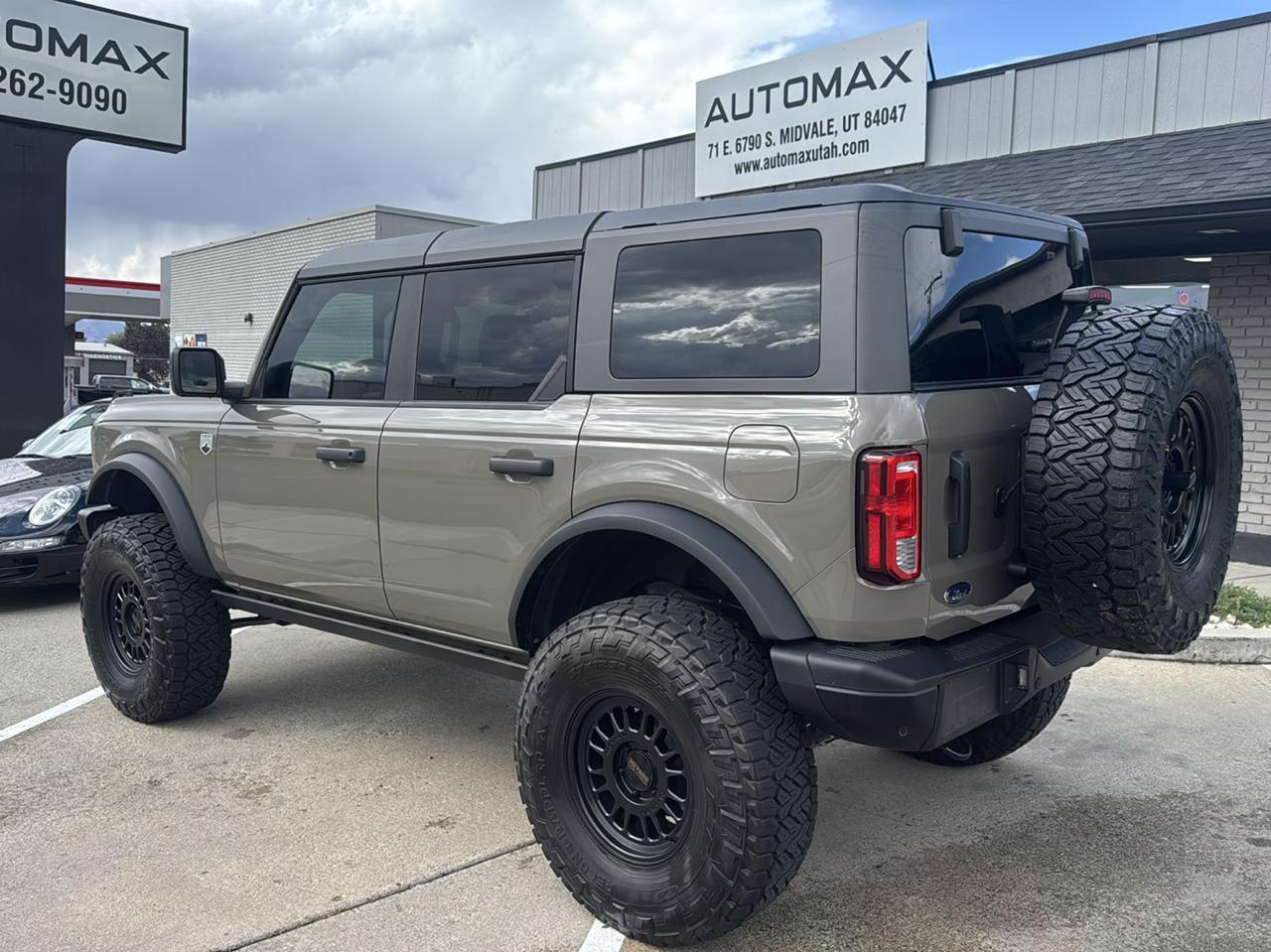 Ford Bronco photo 7