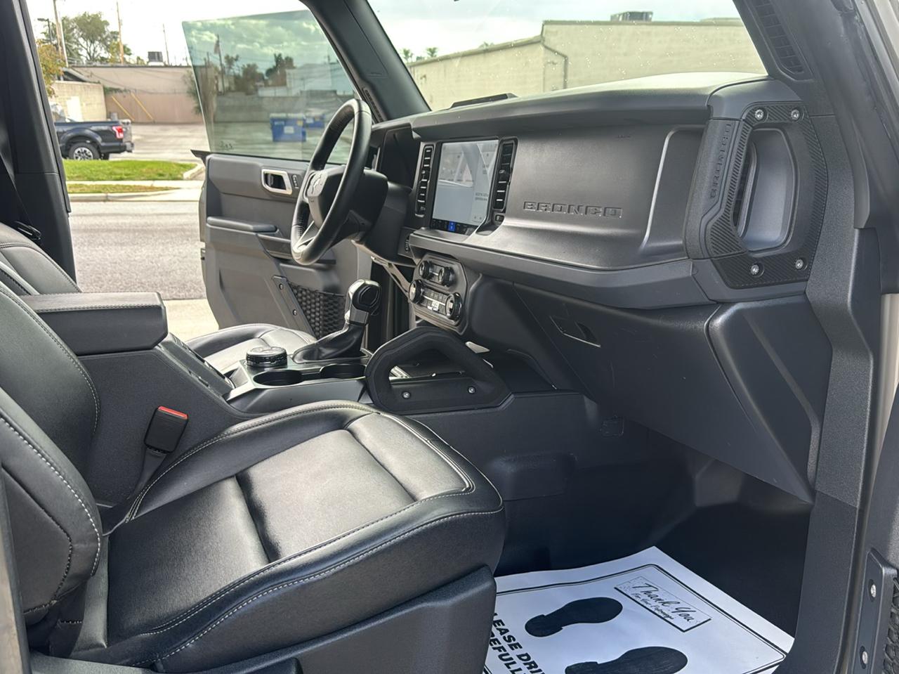 Ford Bronco photo 23