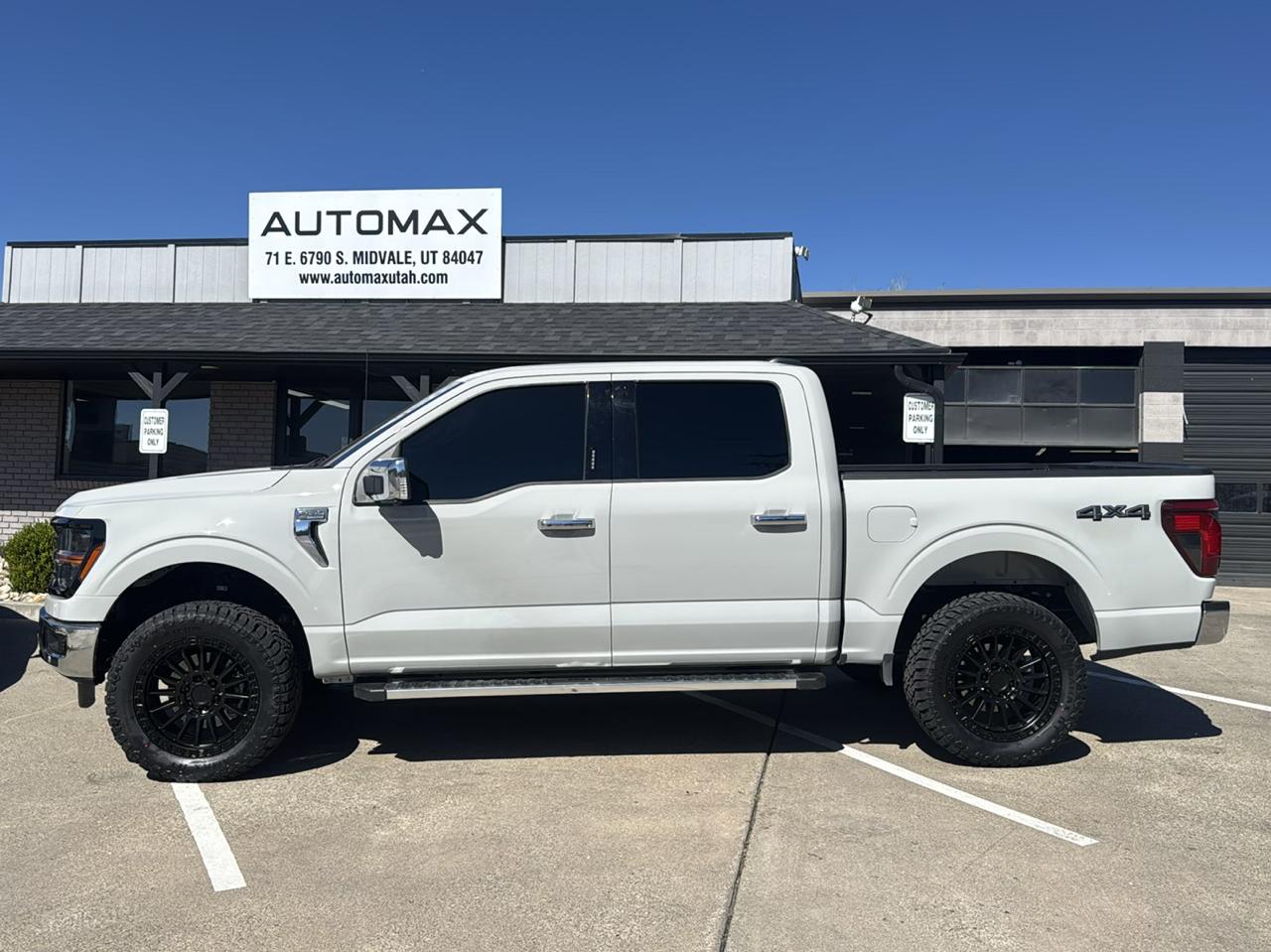 Ford F-150 XLT SuperCrew 4WD 2024