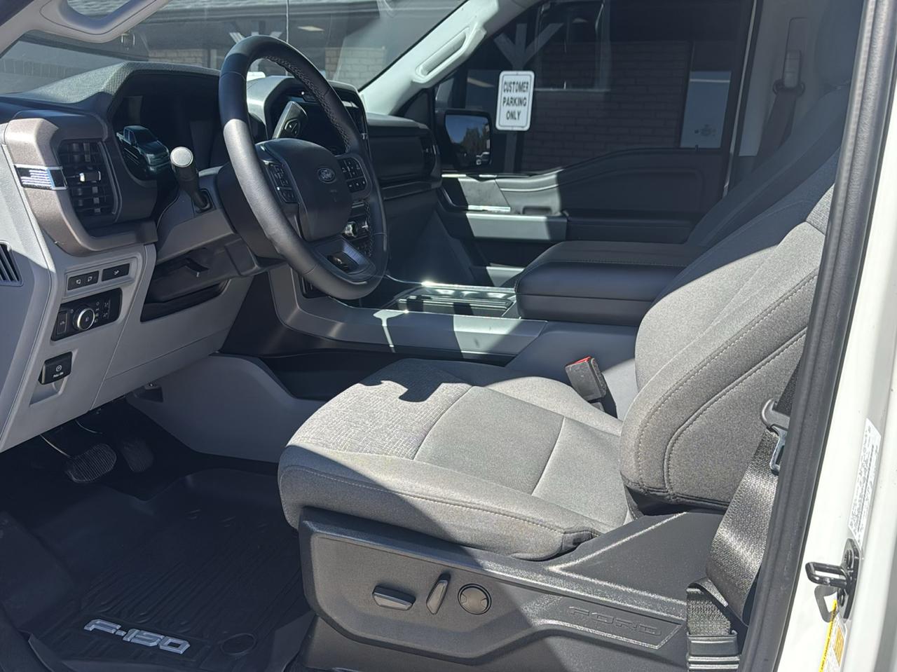 Ford F-150 XLT SuperCrew 4WD 2024