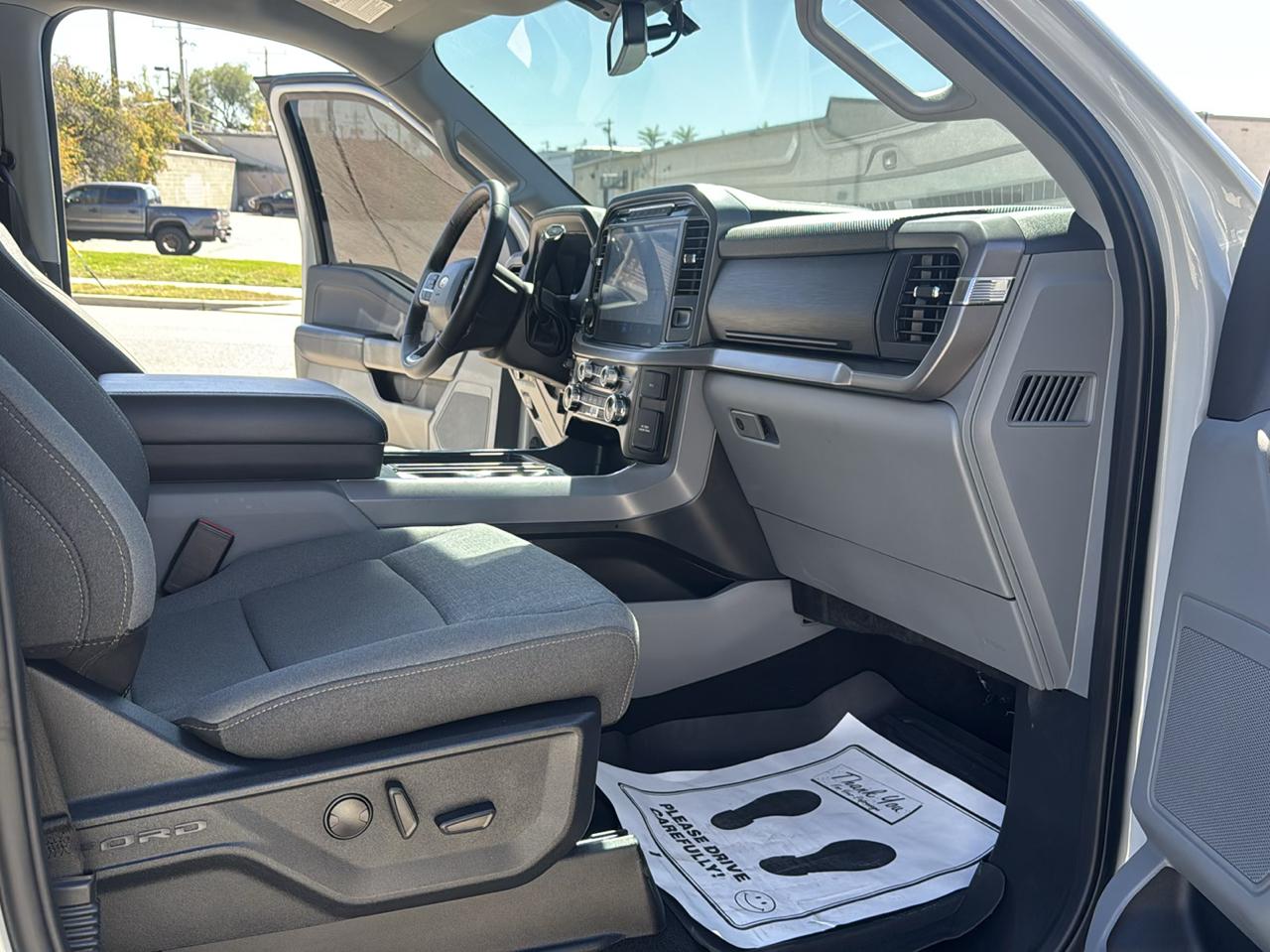 Ford F-150 XLT SuperCrew 4WD 2024