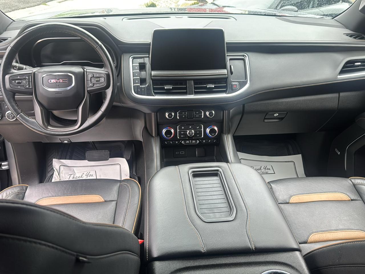GMC Yukon AT4 4D SUV 4WD 2022