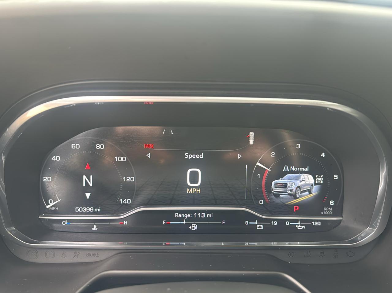GMC Yukon AT4 4D SUV 4WD 2022