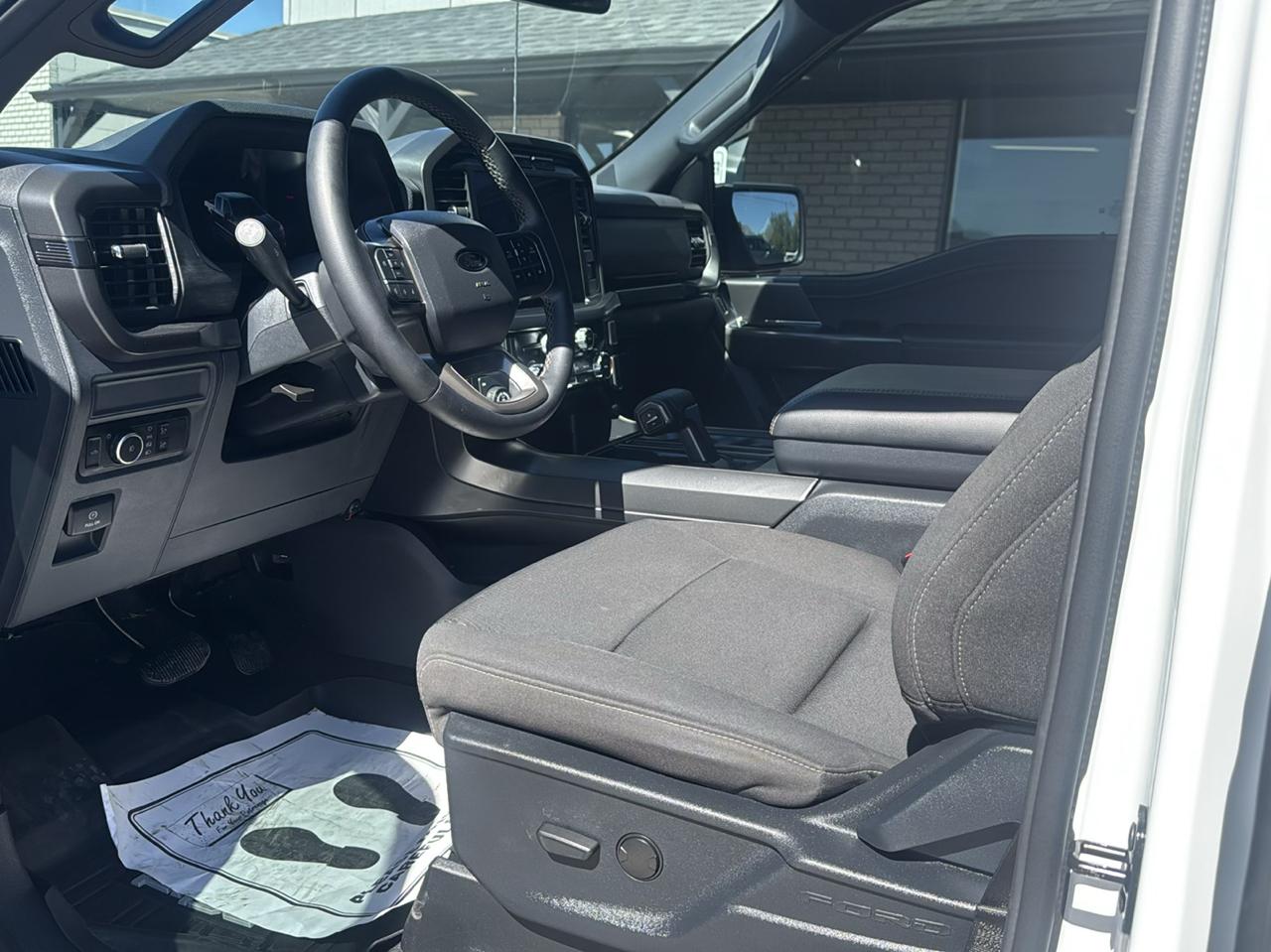 Ford F-150 photo 14