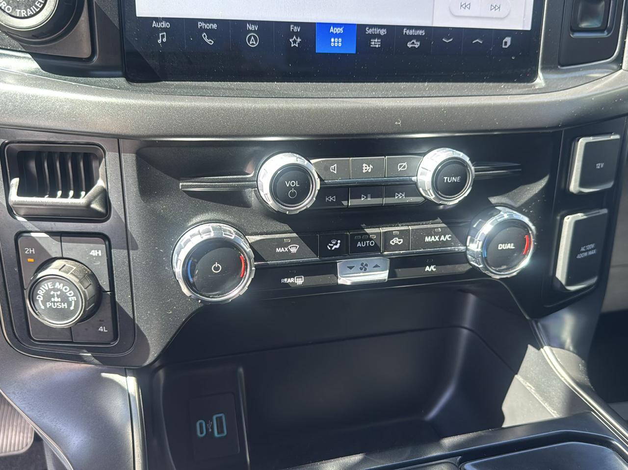 Ford F-150 photo 21