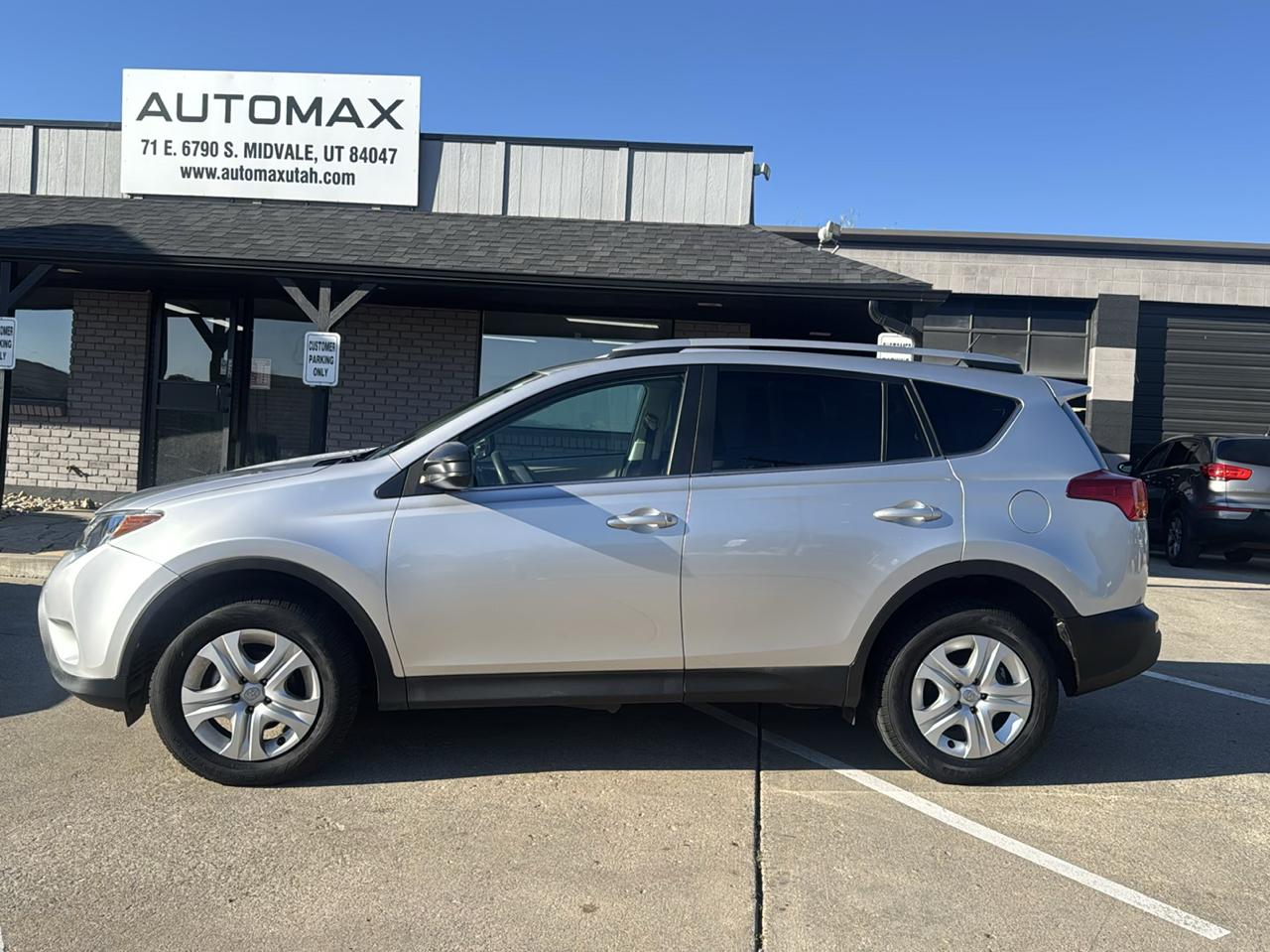 Toyota RAV4 LE AWD 2013