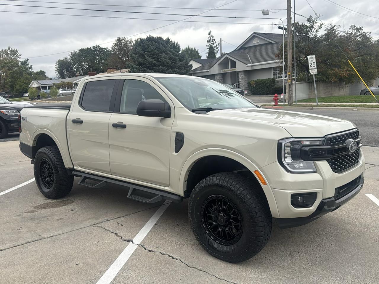Ford Ranger XLT SuperCrew 4WD 2025