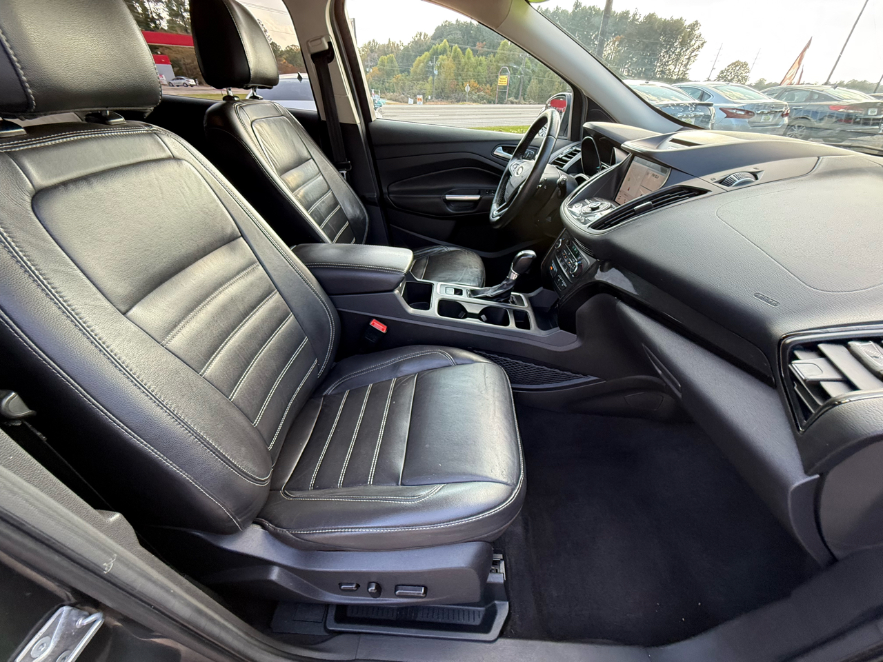 Ford Escape Titanium FWD 2017