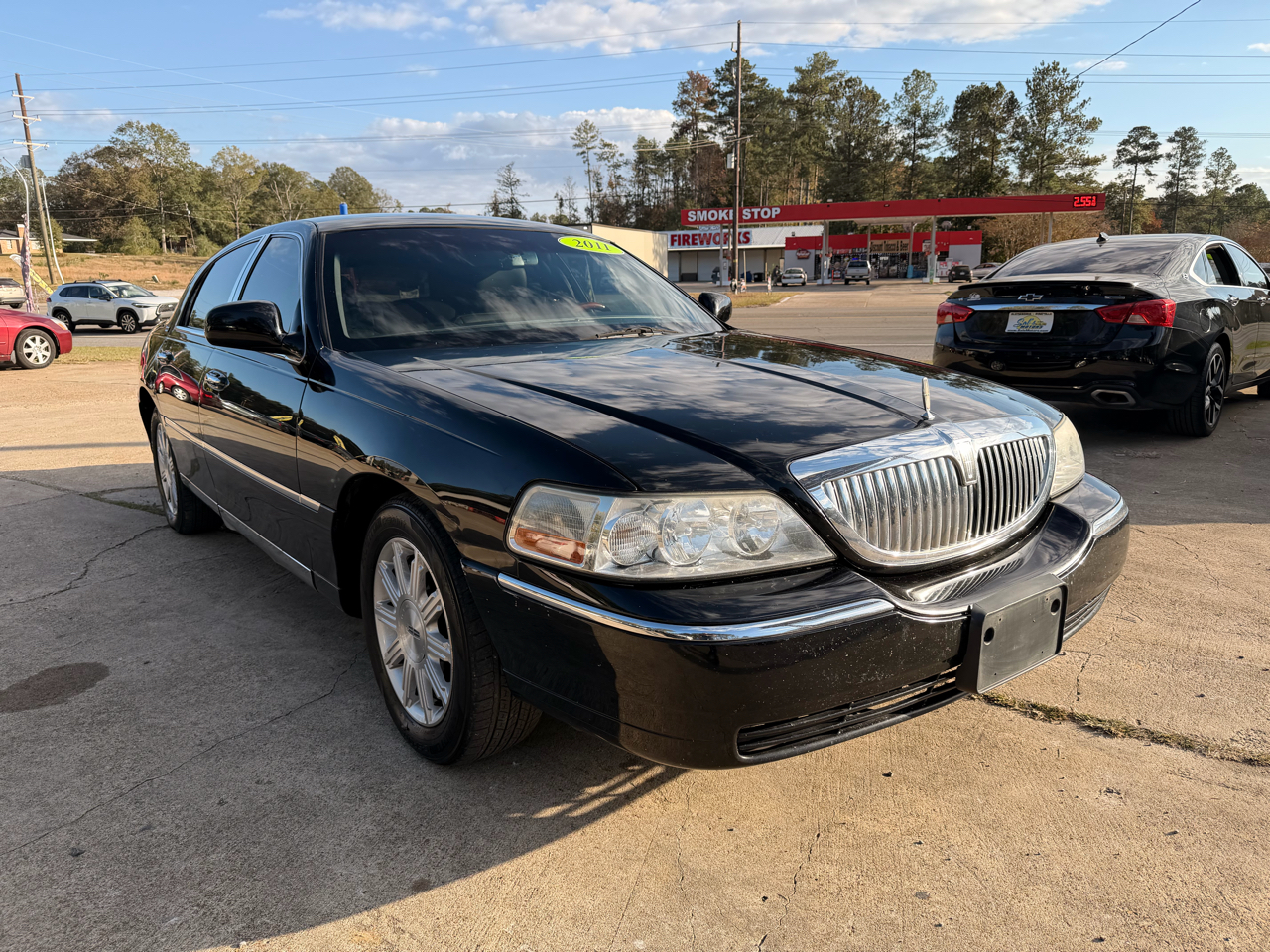 Lincoln Town Car 4dr Sdn Signature Limited 2011
