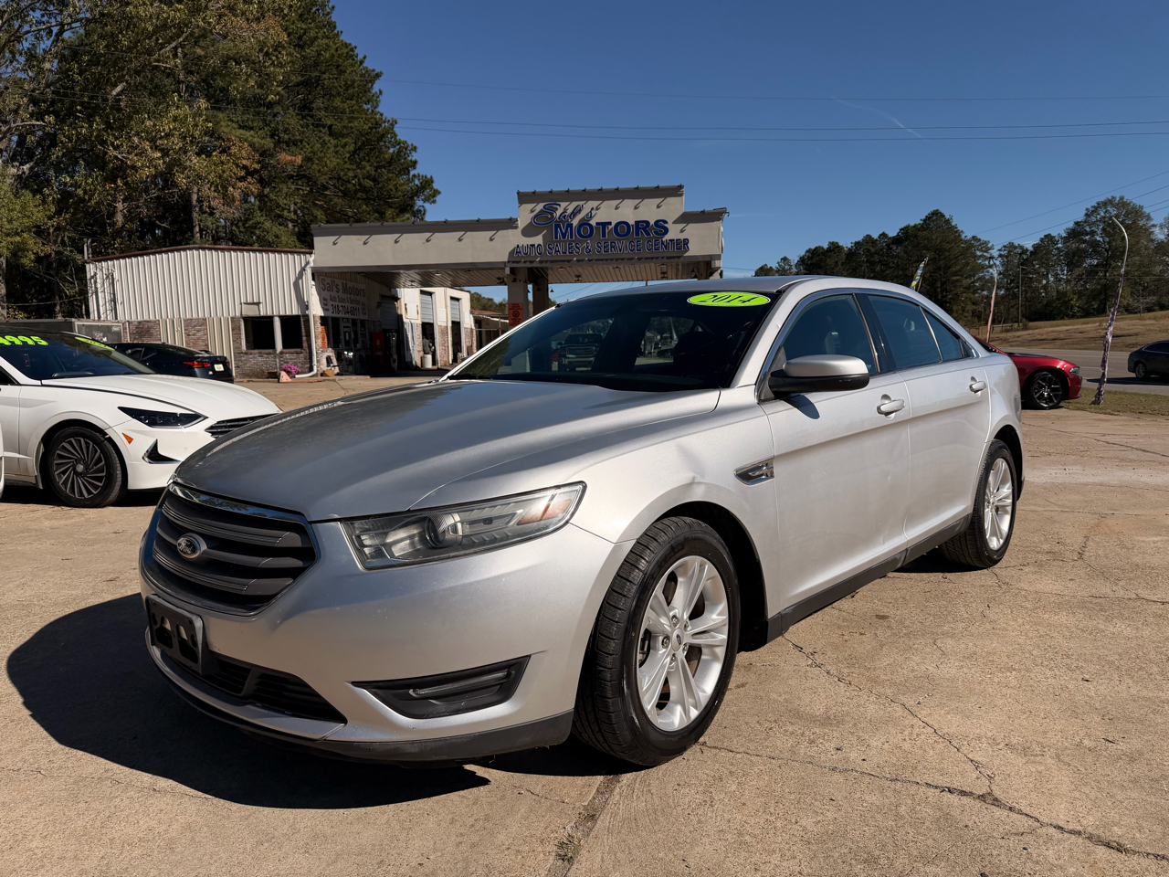 Ford Taurus 4dr Sdn SEL FWD 2014