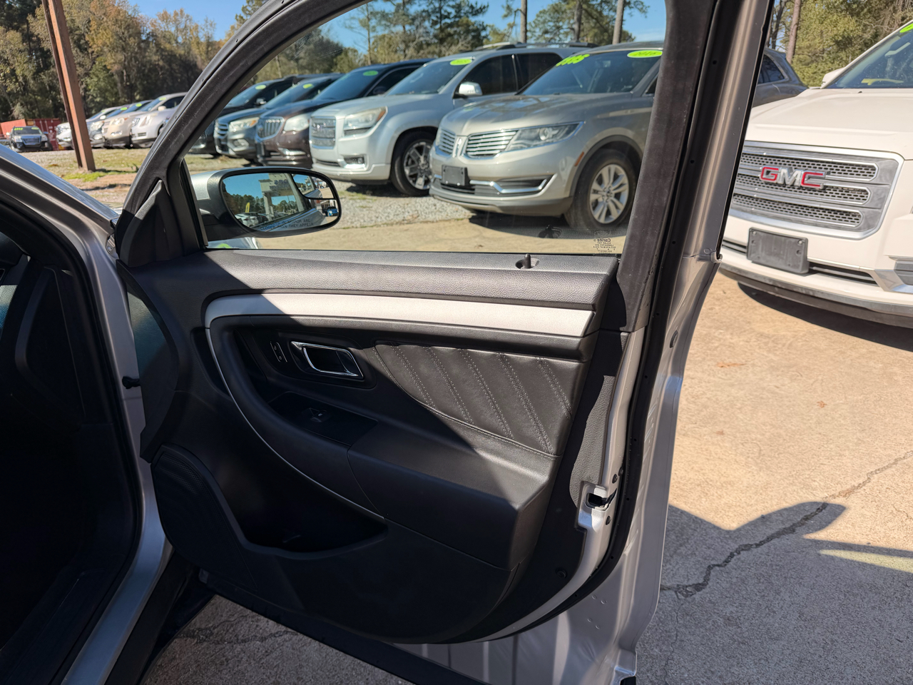 Ford Taurus 4dr Sdn SEL FWD 2014