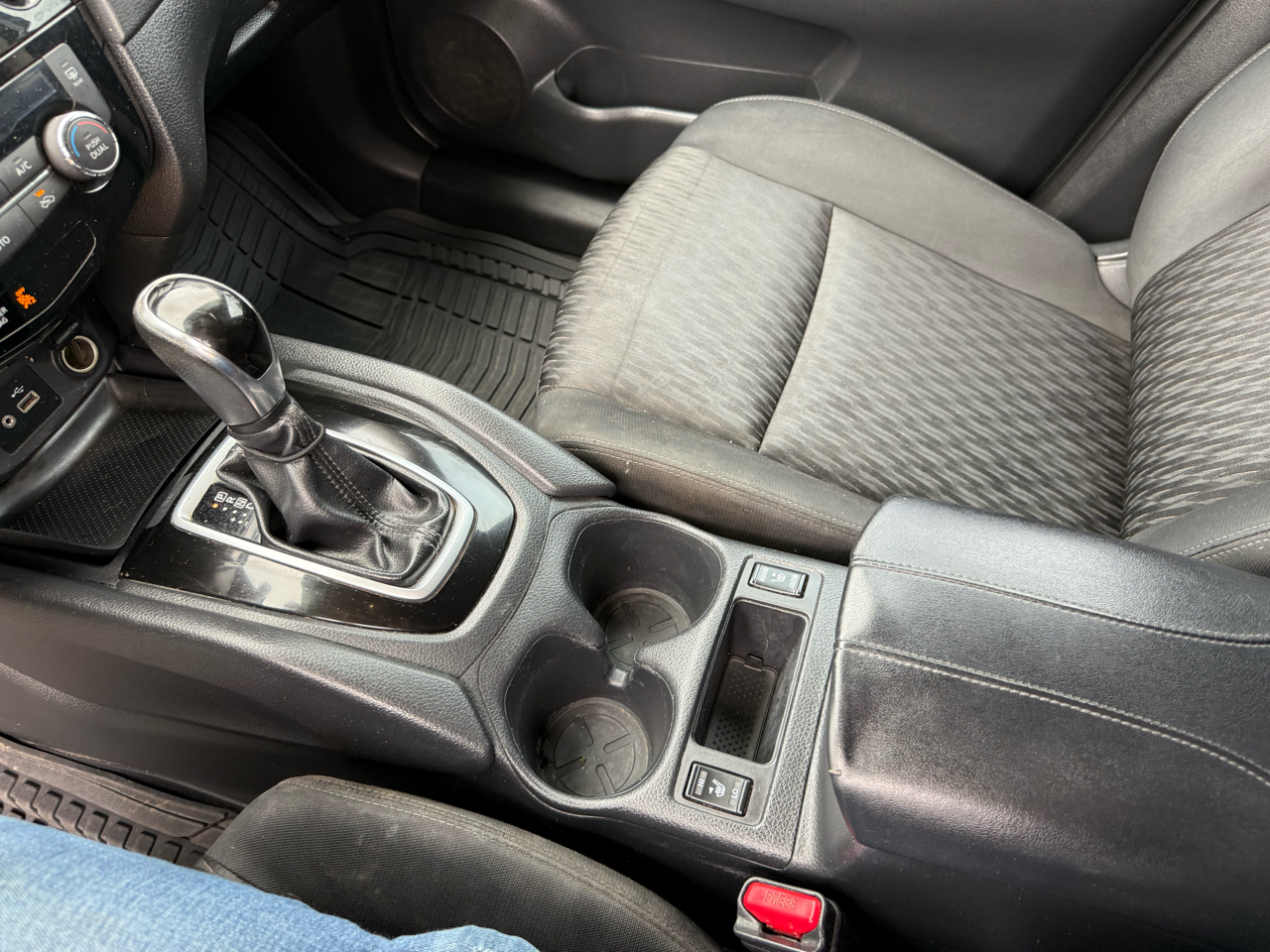 Nissan Rogue FWD SV 2018