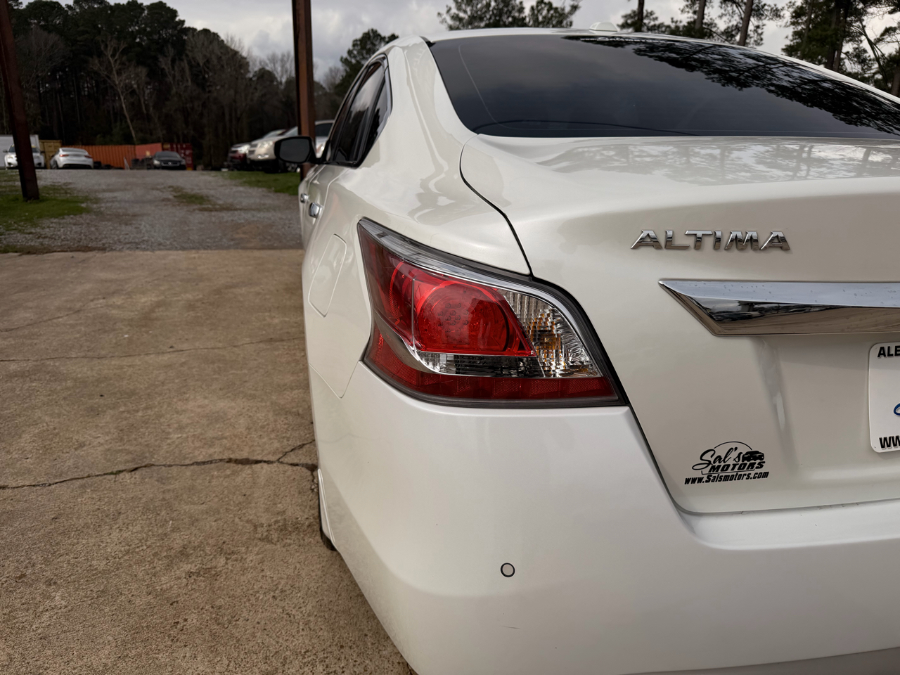 Nissan Altima 4dr Sdn V6 3.5 SL 2015