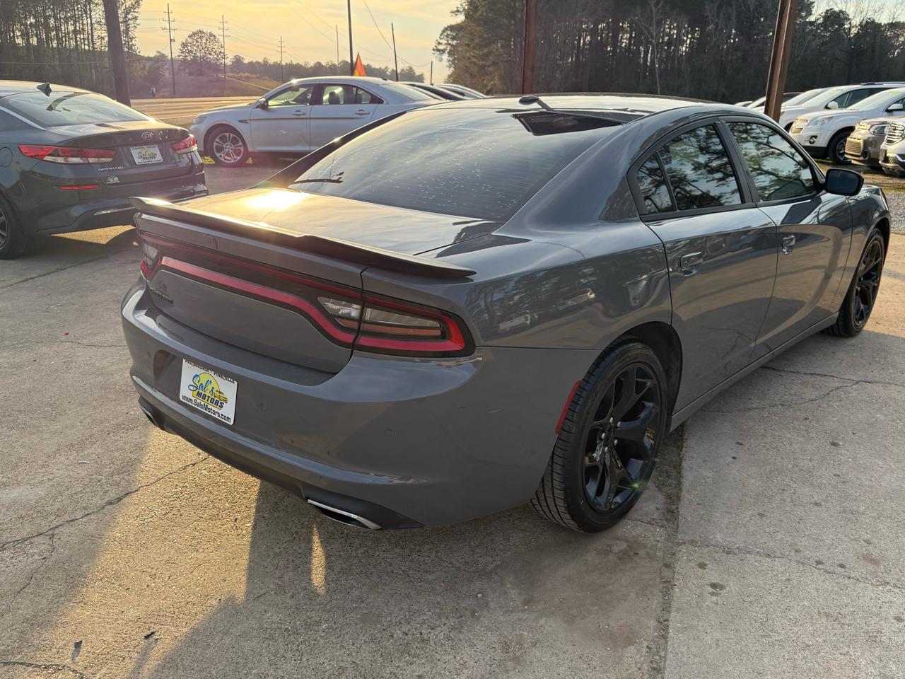 Dodge Charger SXT RWD 2018