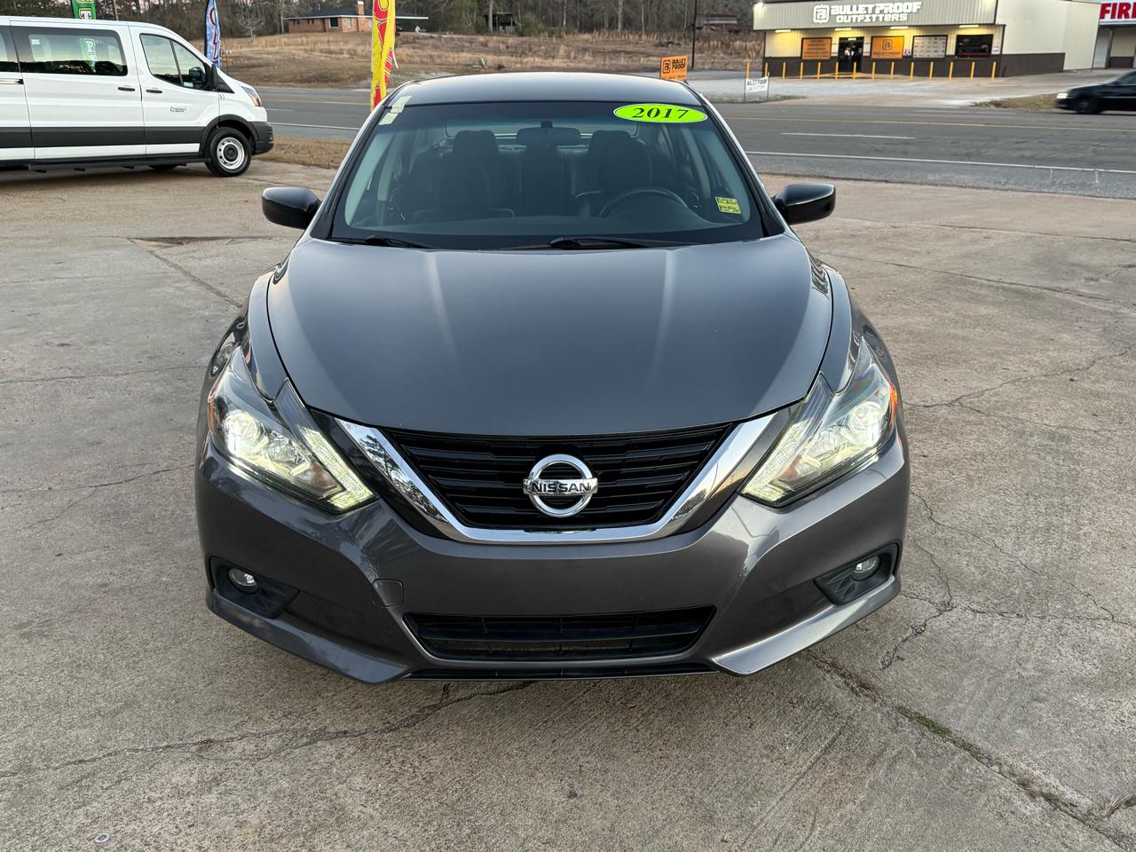 Nissan Altima 2.5 SR Sedan 2017
