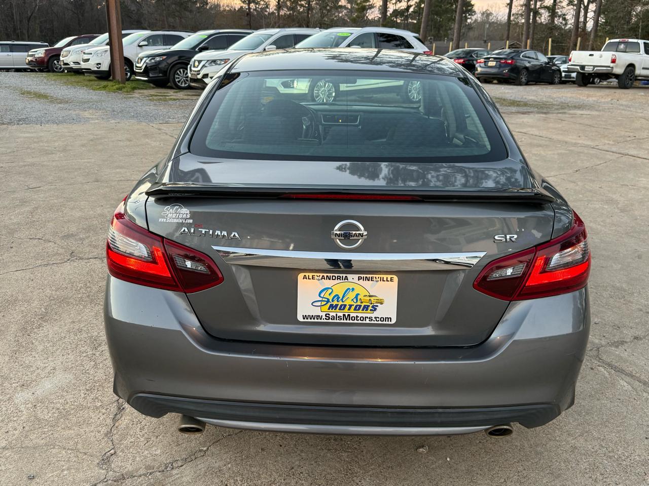 Nissan Altima 2.5 SR Sedan 2017