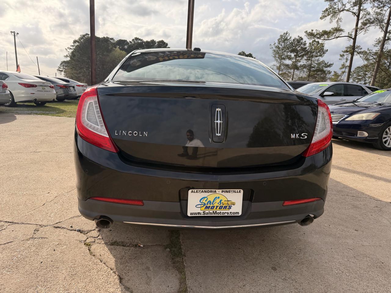 Lincoln MKS 4dr Sdn 3.7L FWD 2013