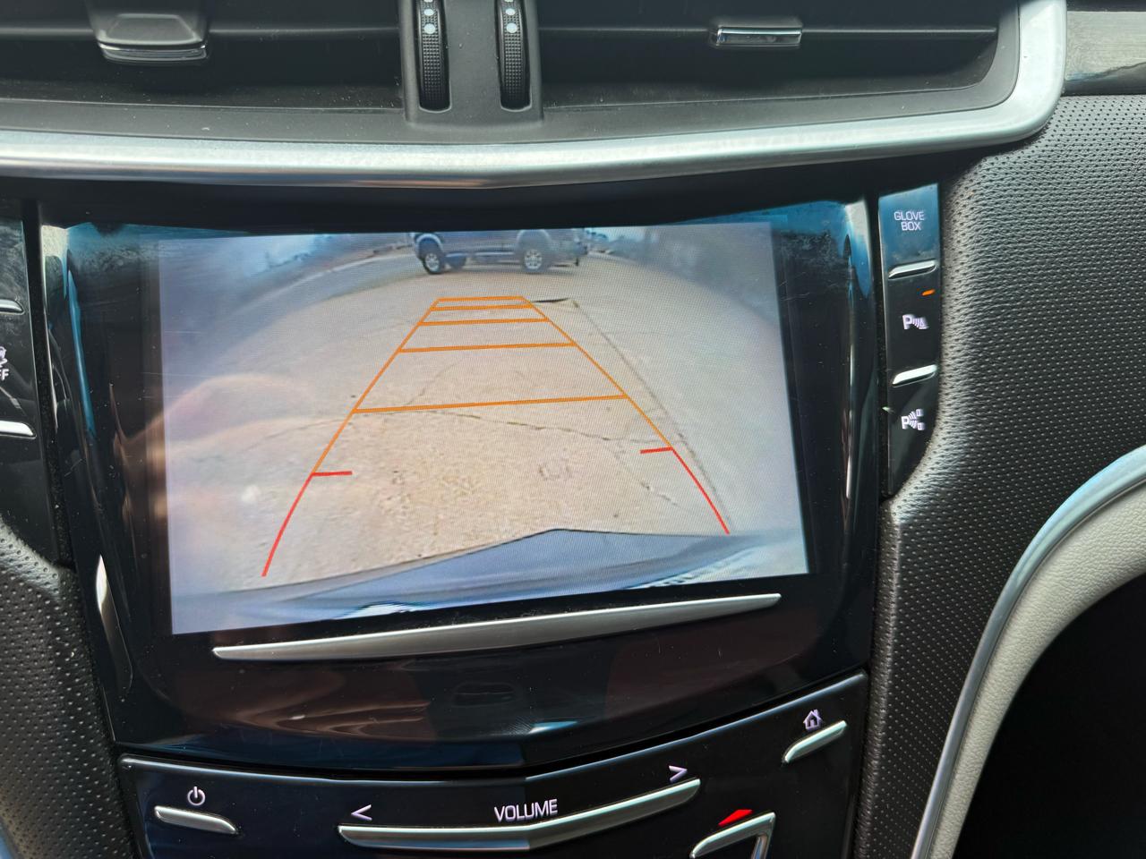 Cadillac XTS 4dr Sdn Luxury FWD 2017